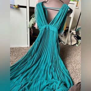 New with tags ASOS petite size 00 turquoise evening gown